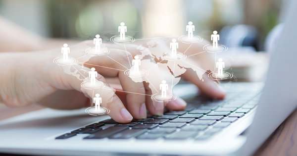 Clarity_social media tartalom_20170209_Forrester elemzes_FB KEP